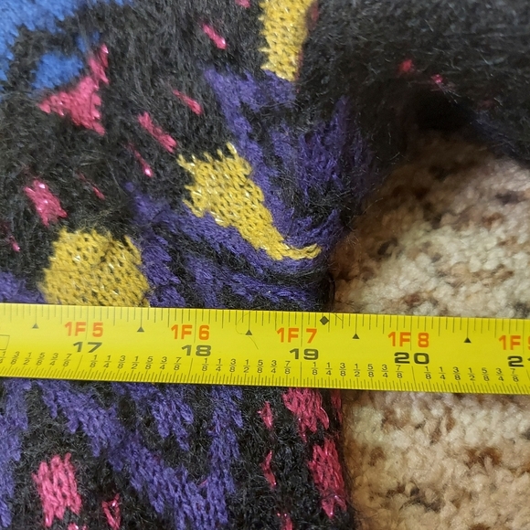 Time and Tru Med (8-10) Black Soot Combo Fuzzy Sweater Retro Colorful Fuzzy - Picture 10 of 13